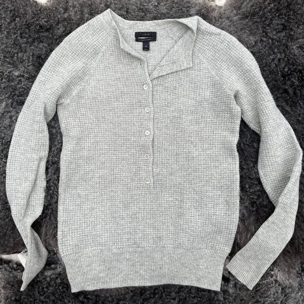 J Crew Waffle Cashmere Henley - size xs - light grey
